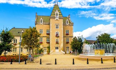 Village square in Meursault