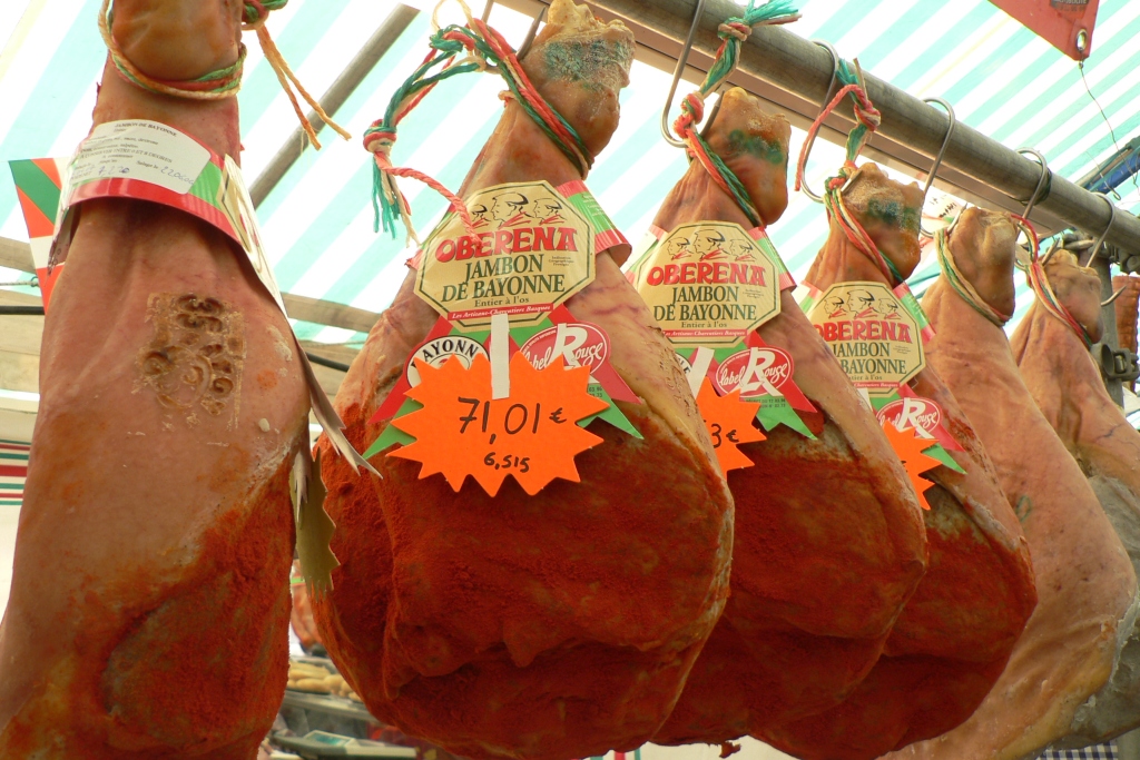 Jambons de Bayonne