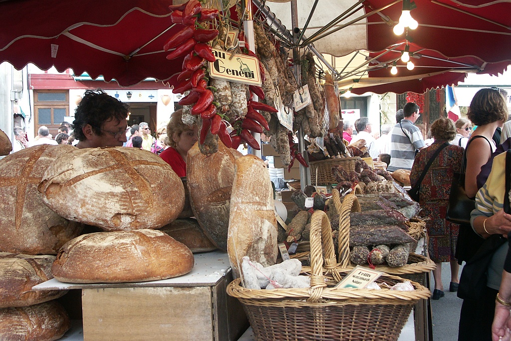 Espelette market