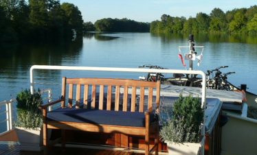 River cruising in Burgundy