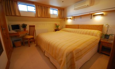 Cabin on the luxury barge cruise in Burgundy