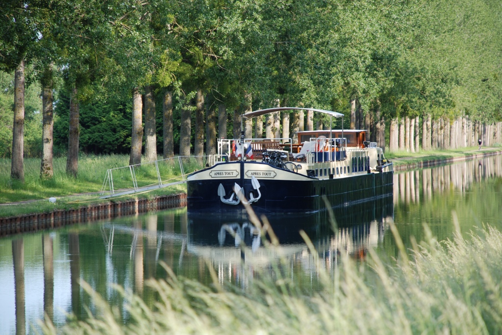Luxury river cruising in Burgundy France