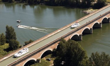 The canal bridge at Agen