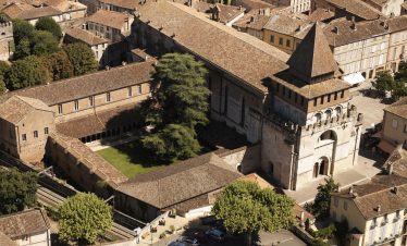 Moissac abbey cloisters on a river cruise day trip