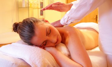 Massage on a wellbeing spa break to Burgundy France