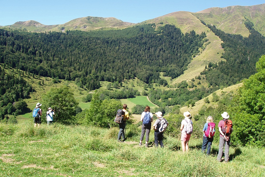 A hiking and yoga trip in the French Pyrenees