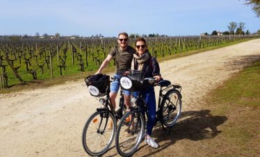 Cycling through Saint Emilion vineyards