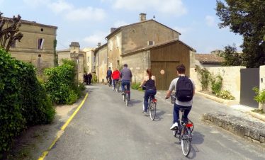 Country lane cycling Saint Emilion